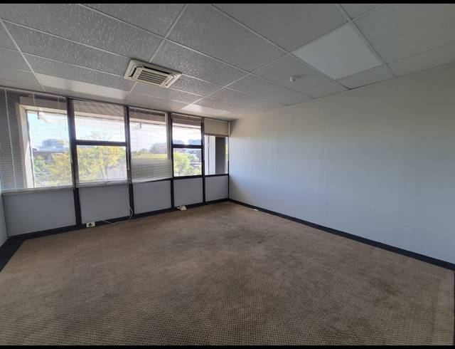 1,609M² OFFICE TO LET IN SANDTON CENTRAL